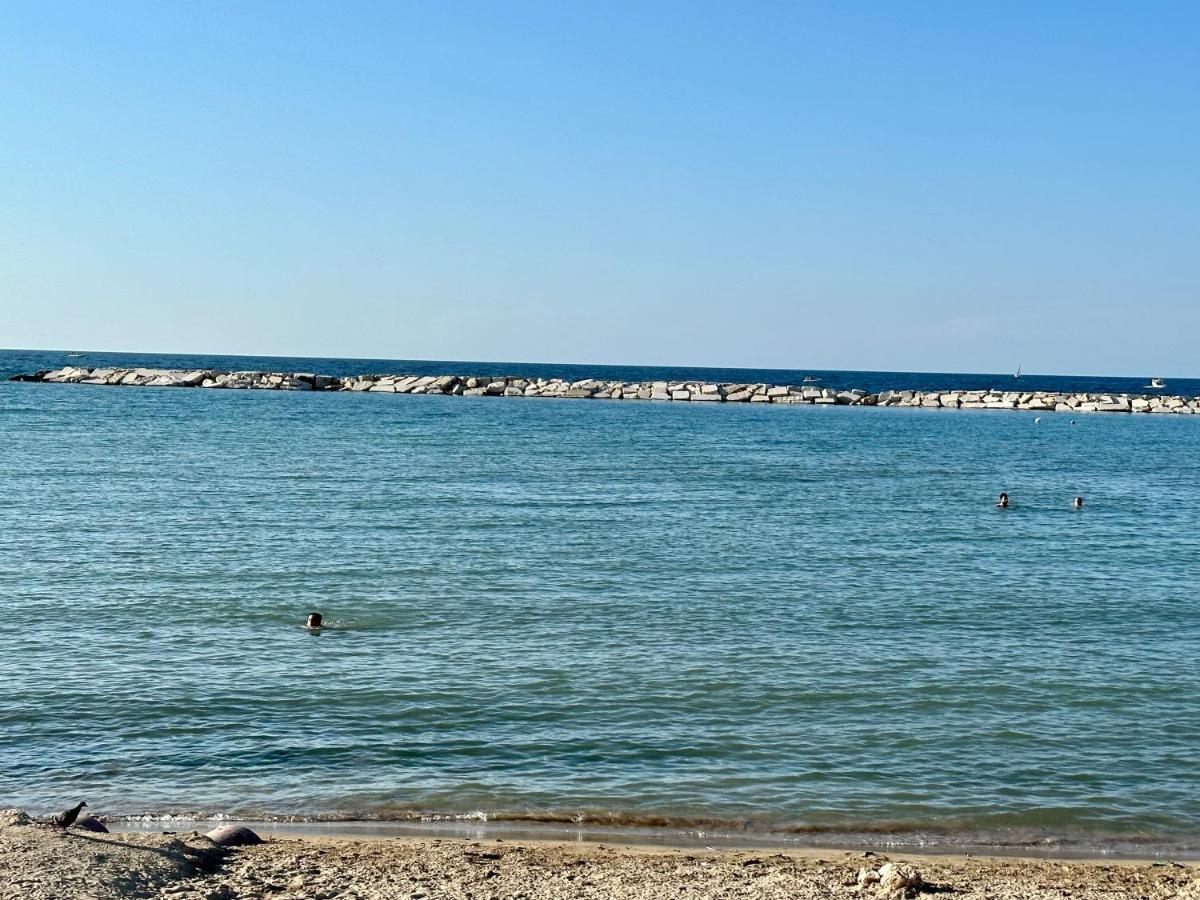 فندق La Casa Dei Nonni Al Mare باري المظهر الخارجي الصورة