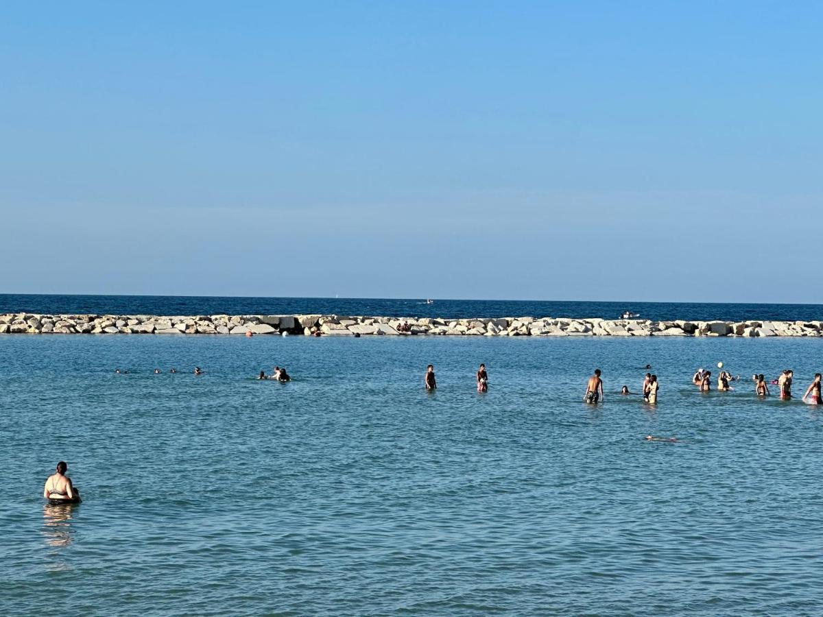 فندق La Casa Dei Nonni Al Mare باري المظهر الخارجي الصورة