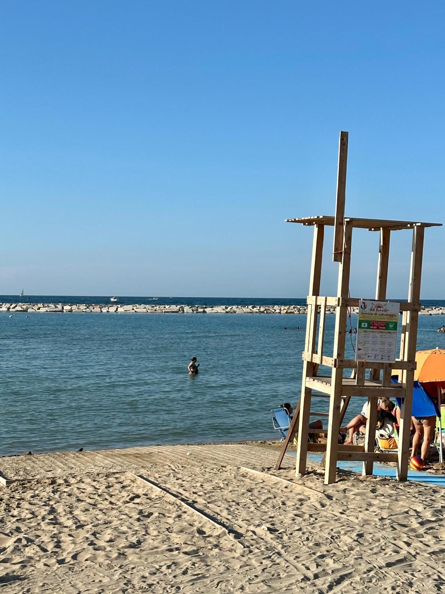 فندق La Casa Dei Nonni Al Mare باري المظهر الخارجي الصورة